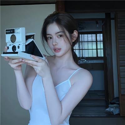 站起来的女孩
